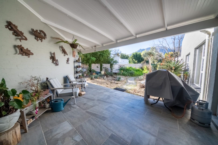 4 Bedroom Property for Sale in Paradyskloof Western Cape
